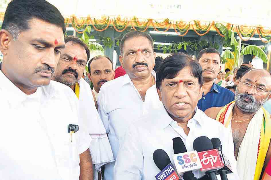 విద్యాసంస్థల హబ్‌గా కరీంనగర్‌