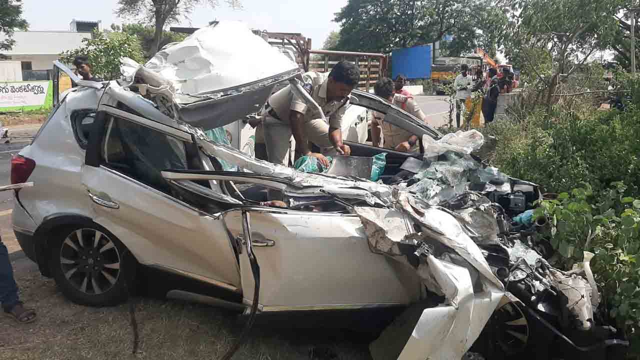 అక్షరాభ్యాసానికి వెళ్లొస్తూ అనంత లోకాలకు..