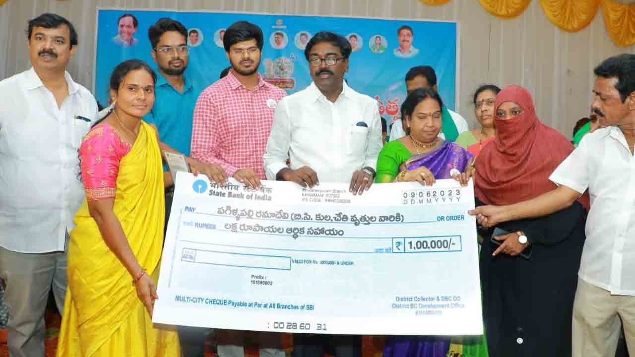 కేసీఆరే తెలంగాణ‌కు శ్రీ‌రామ‌ర‌క్ష‌