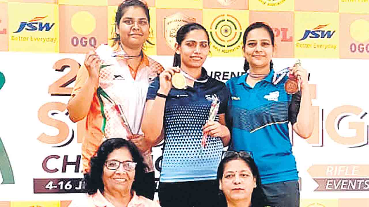 సురభికి రజతం