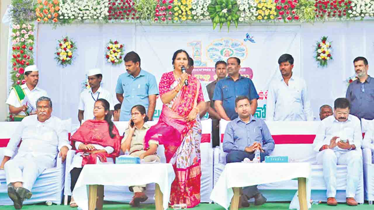 కొత్త జిల్లాలతో పారదర్శకంగా పాలన