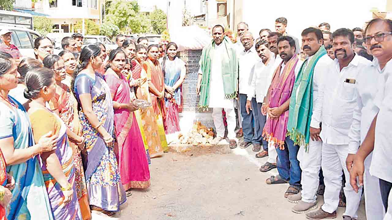 పదేండ్లలో వందేండ్ల అభివృద్ధి