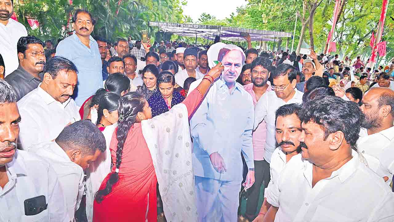 ఆత్మబంధువై..