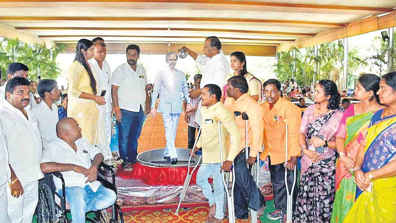 అత్యధిక పింఛన్‌ తెలంగాణలోనే..