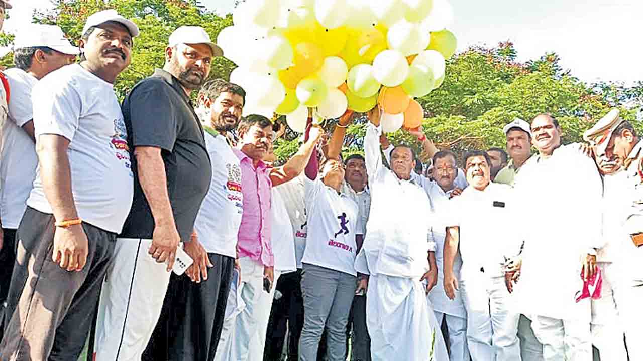 అభివృద్ధితో పాటు ఆరోగ్యం