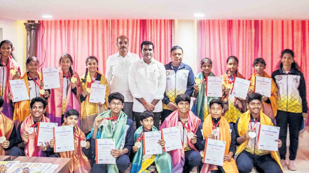 తెలంగాణ విజయాలు దేశానికి ఆదర్శం