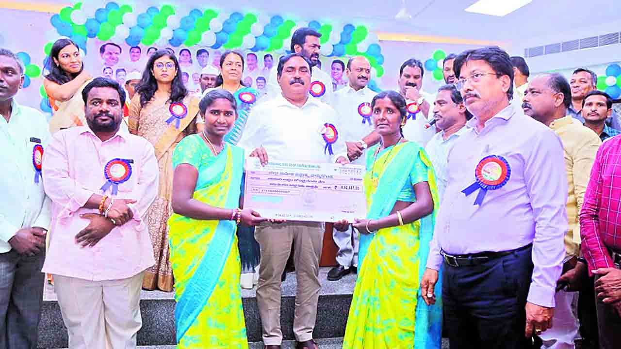 మహిళా సంక్షేమమే ప్రభుత్వ ధ్యేయం