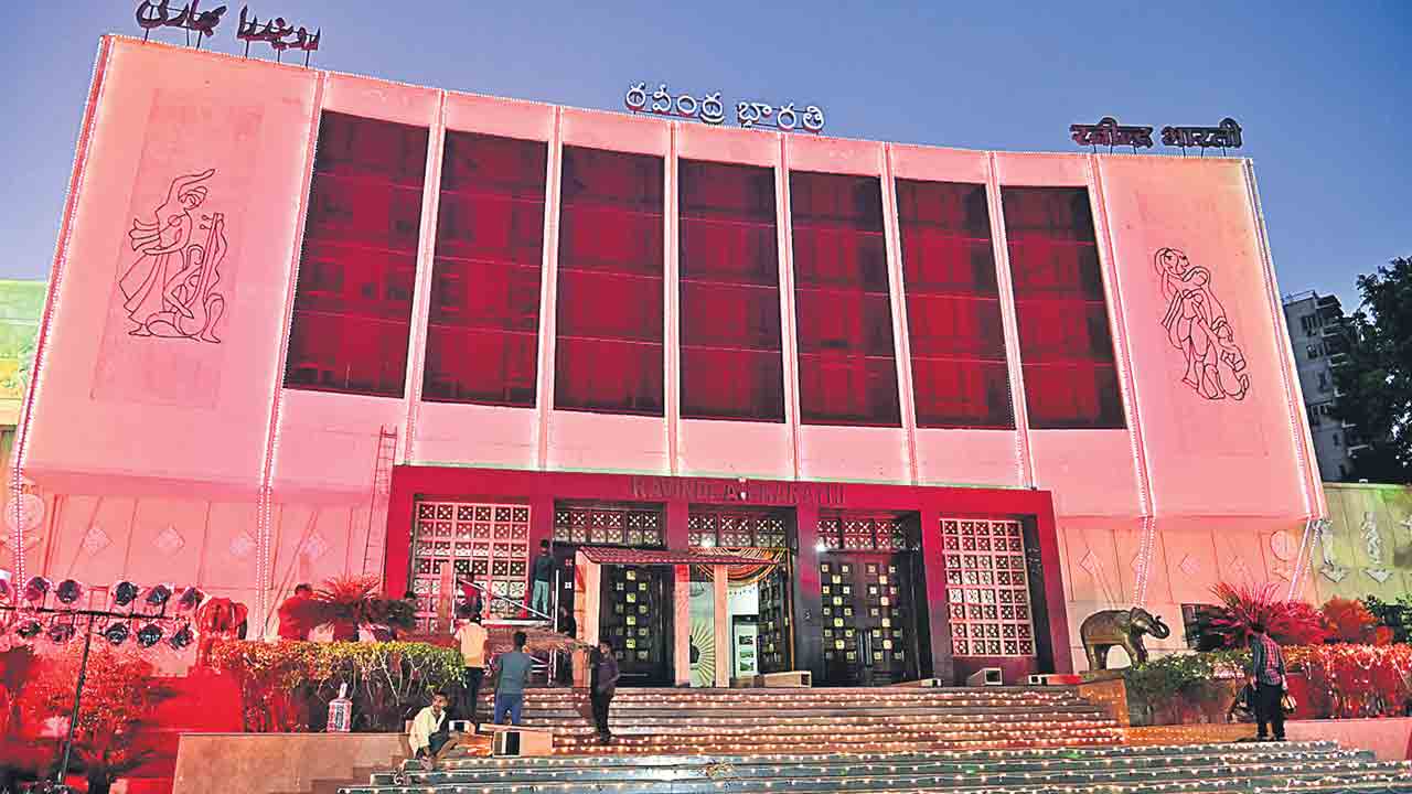 పరిమళించిన పల్లెలు