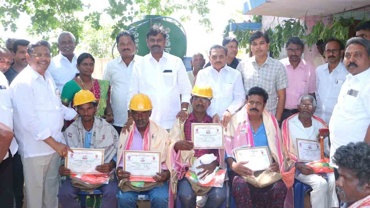 పల్లెలకు పట్టం కట్టిన ఘనత సీఎం కేసీఆర్‌దే