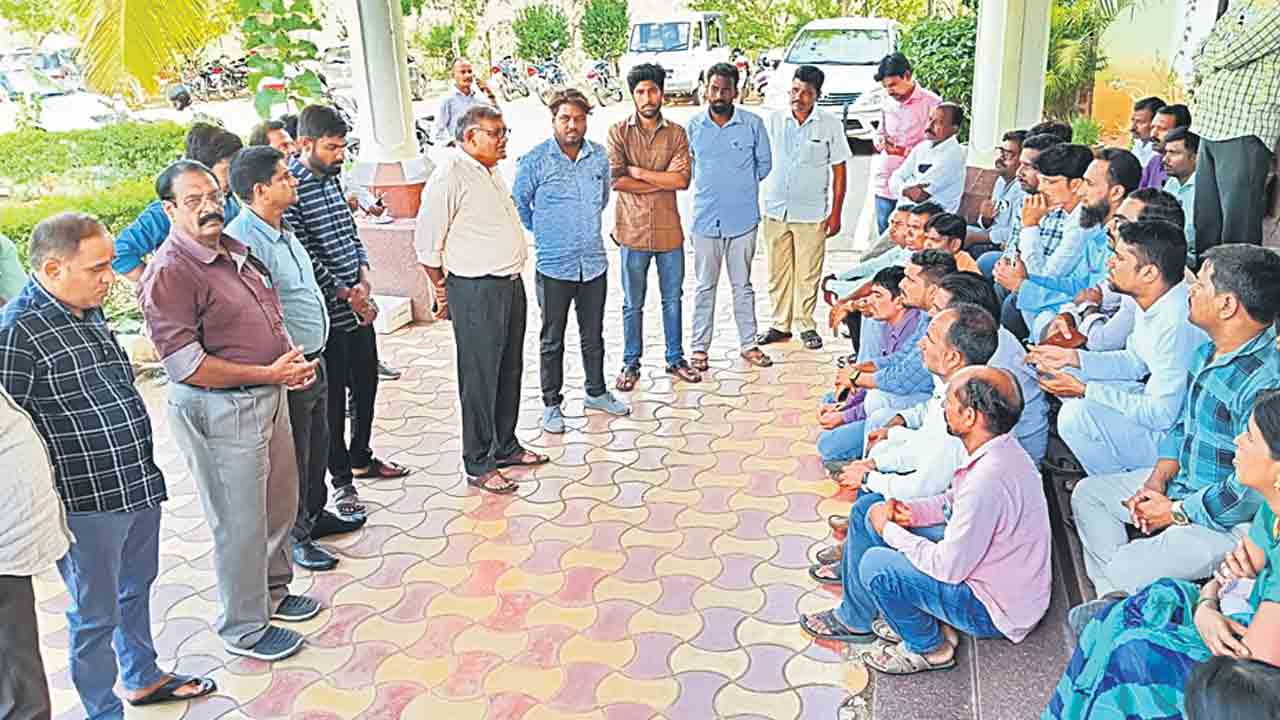 వెనక్కి తగ్గిన టీయూ వీసీ