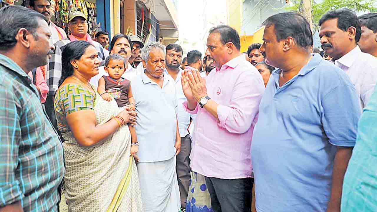 పెండింగ్‌ పనులు పూర్తి చేయాలి