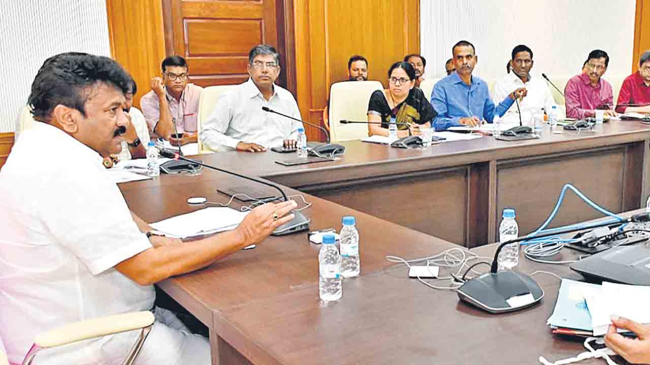 అత్యంత ఘనంగా ఆషాఢ బోనాలు