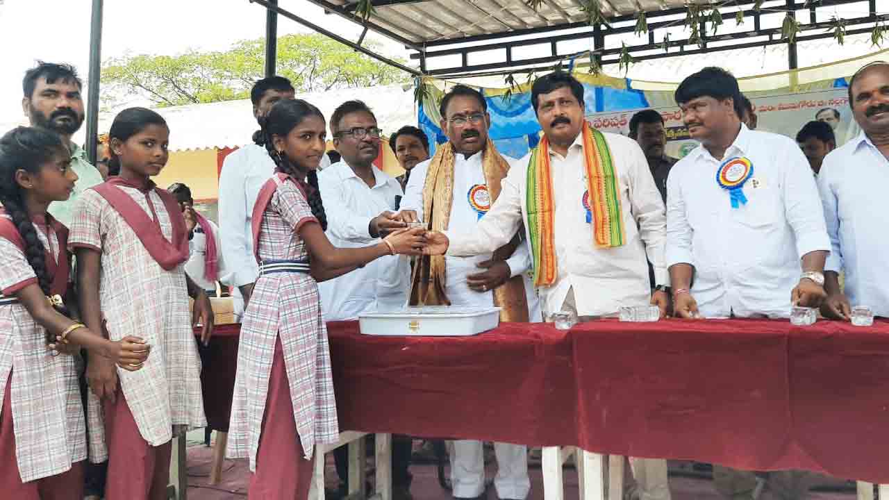 చదువుల పండుగ