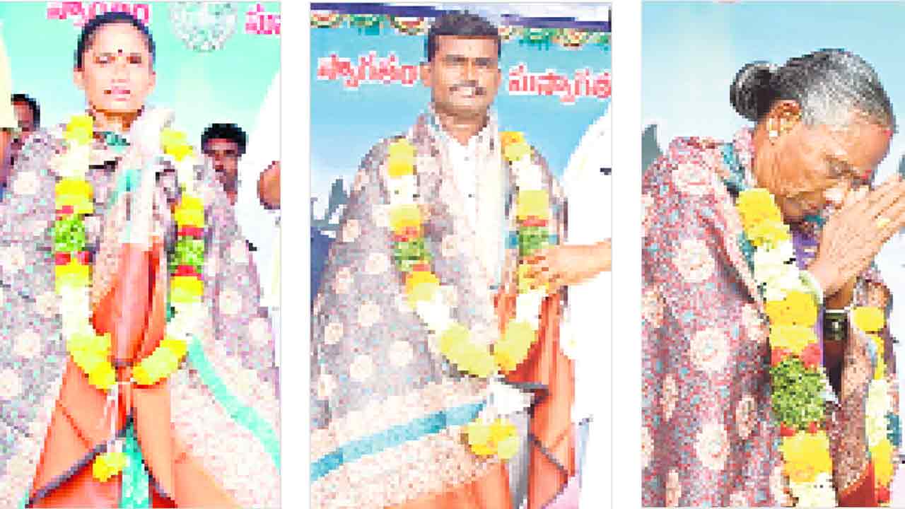 అమరుల కుటుంబాలకు సత్కారం..