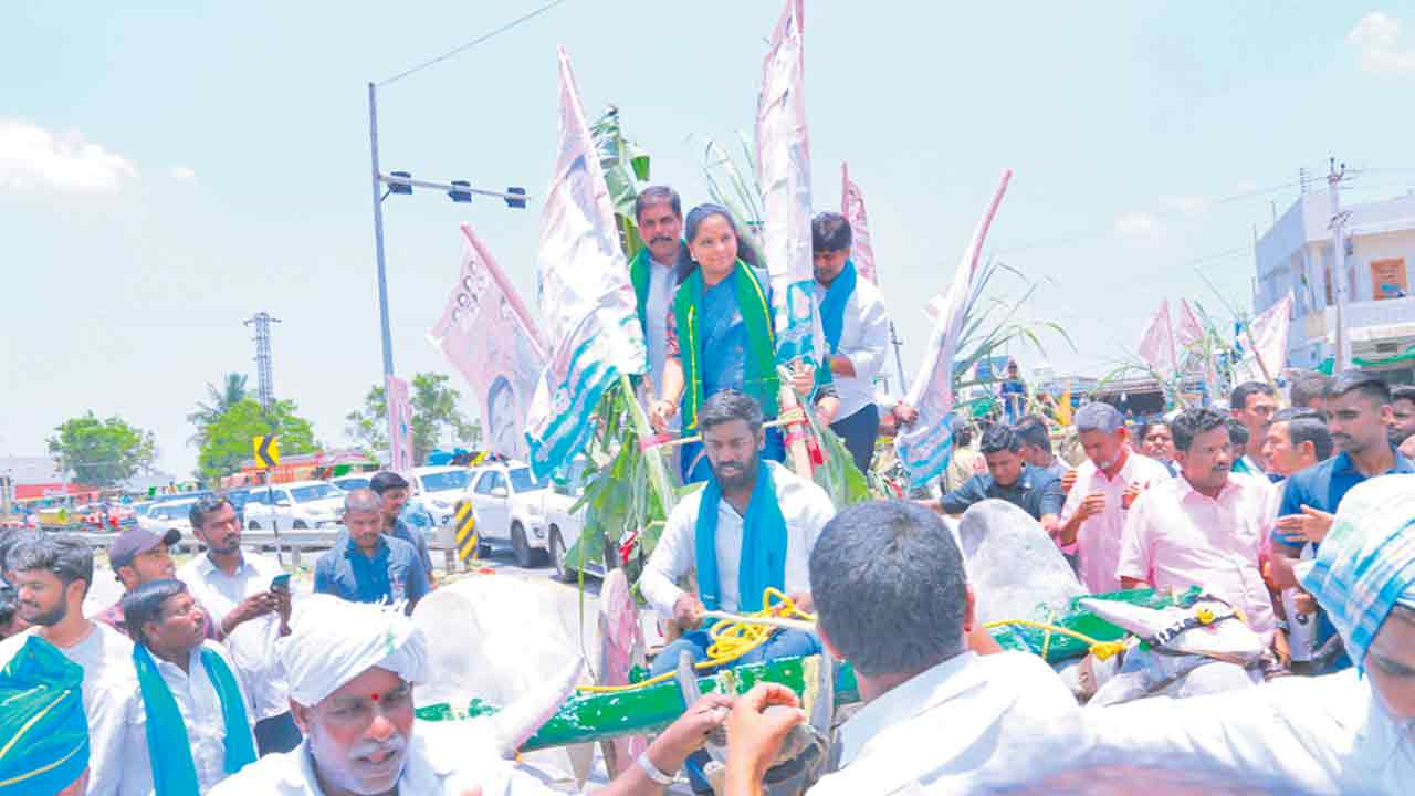 ముగిసిన ‘దశాబ్ది ఉత్సవాలు’