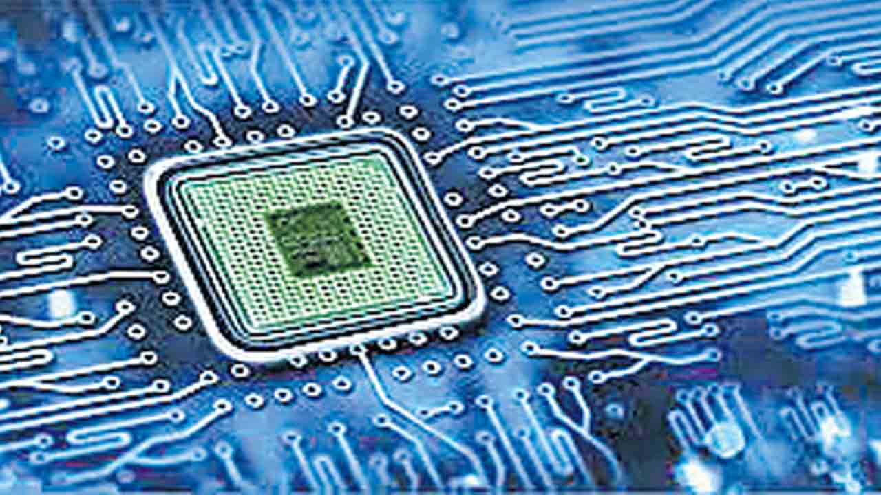 E-Chips |  దేశీయంగా తయారైన ఈ-చిప్స్‌ వచ్చే ఏడాదే: కేంద్ర మంత్రి అశ్విని వైష్ణవ్‌