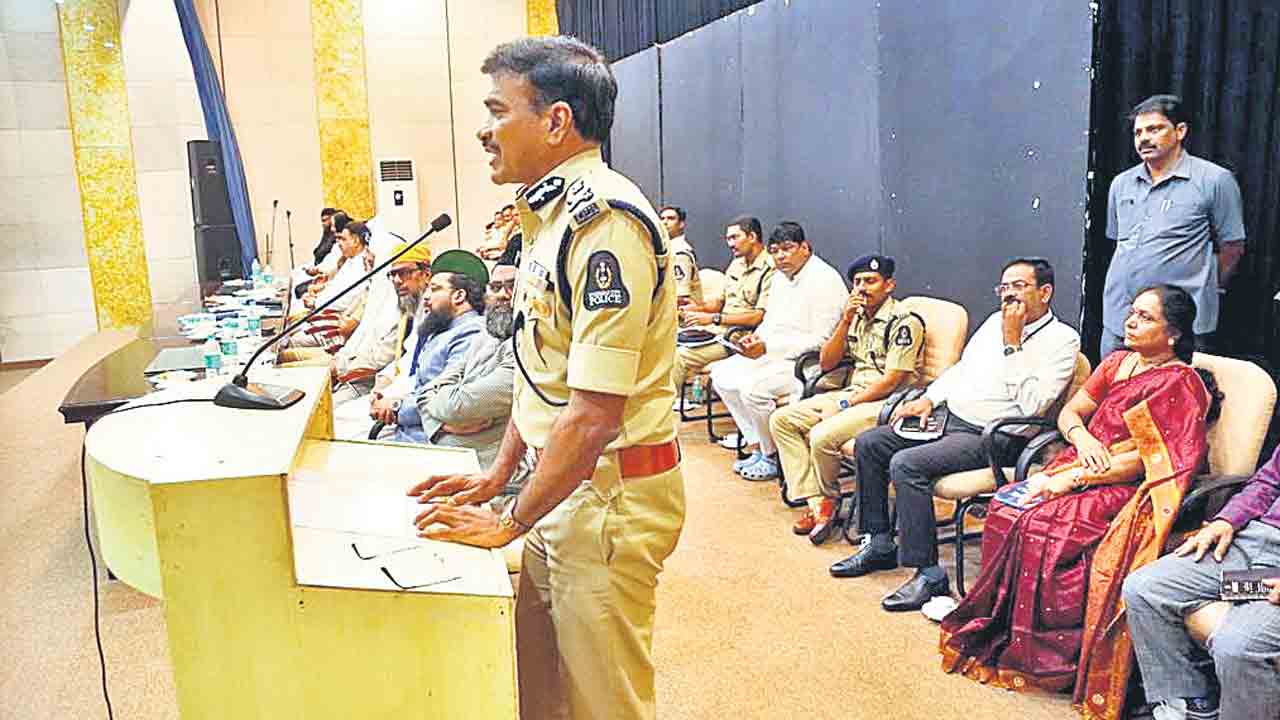 శాంతిని కాపాడటం మనందరి బాధ్యత