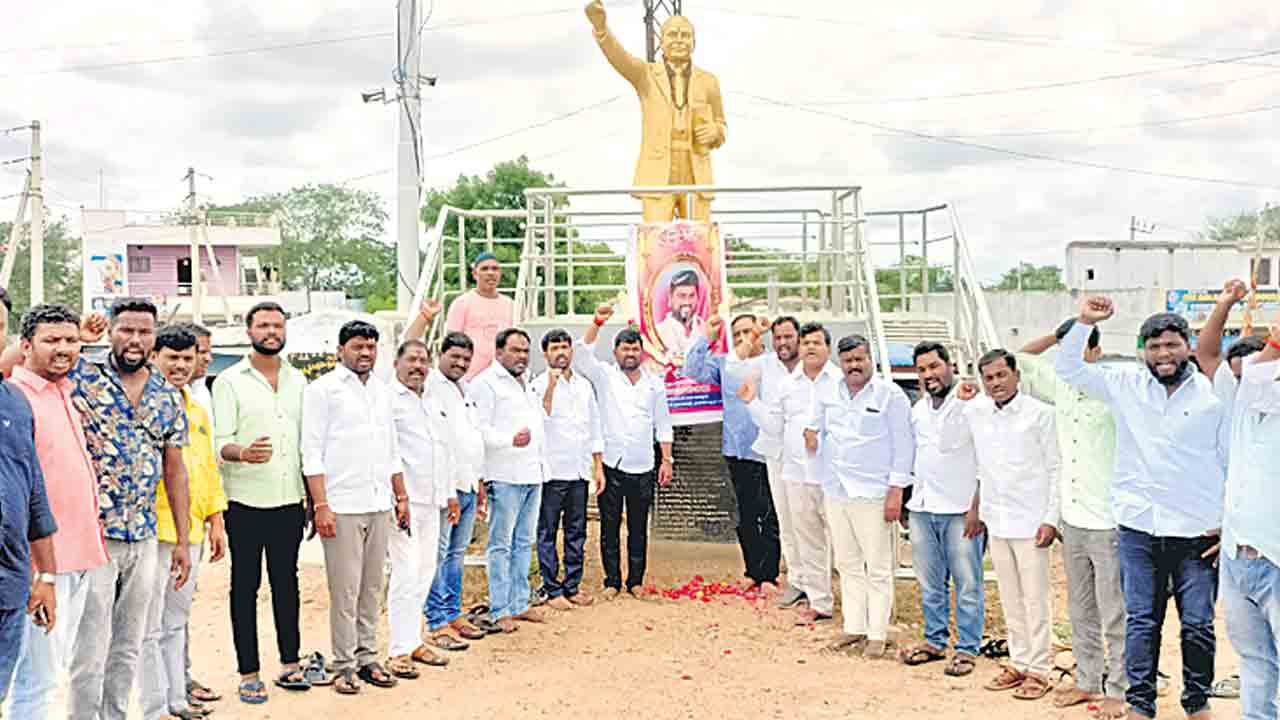 సాయిచంద్‌ మృతి తీరని లోటు