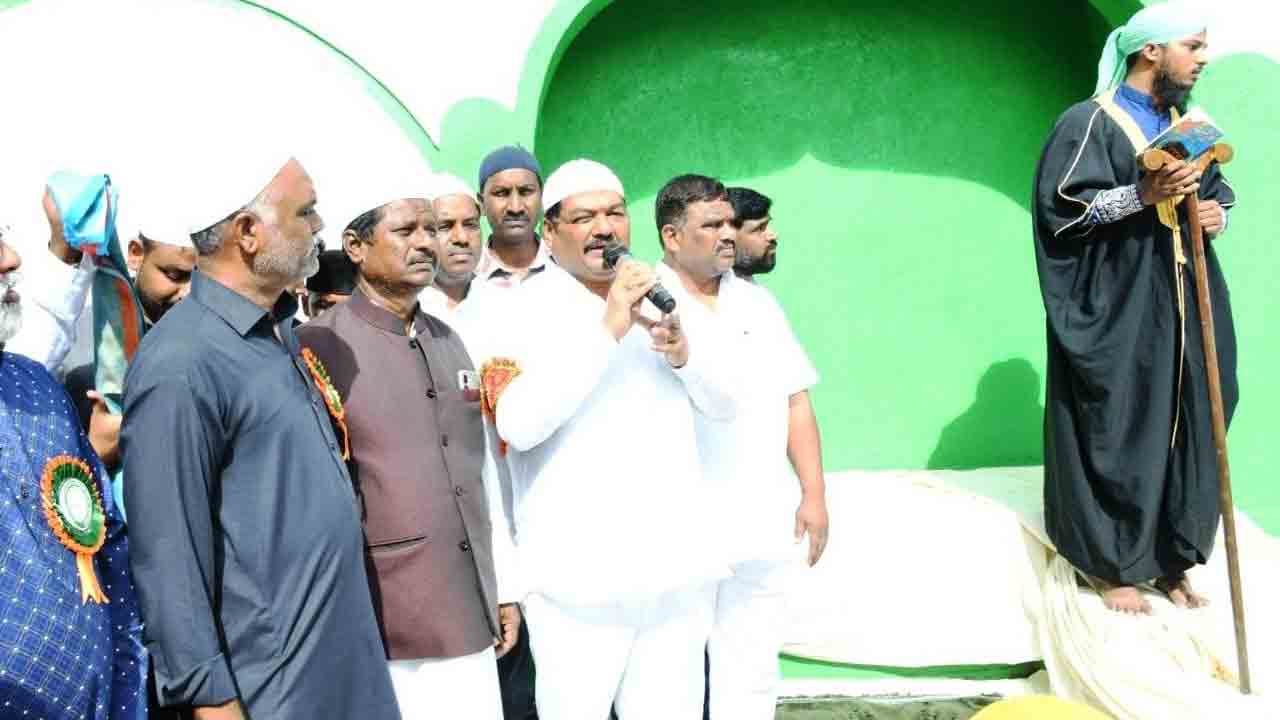 మైనార్టీలకు బీఆర్‌ఎస్‌ సర్కారు అండ