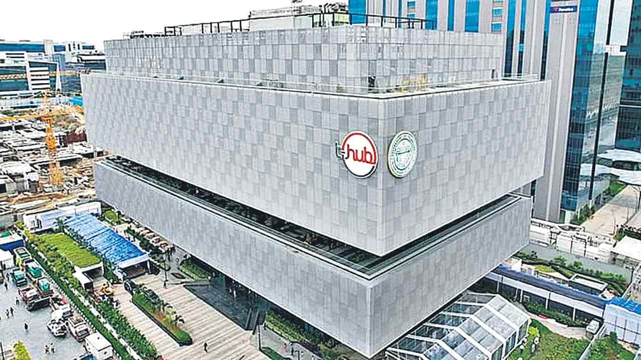 Telangana IT |   తెలంగాణలో మారుమూల పట్టణాలకు కూడా దారులు వెతుక్కున్న ఐటీ తీగలు