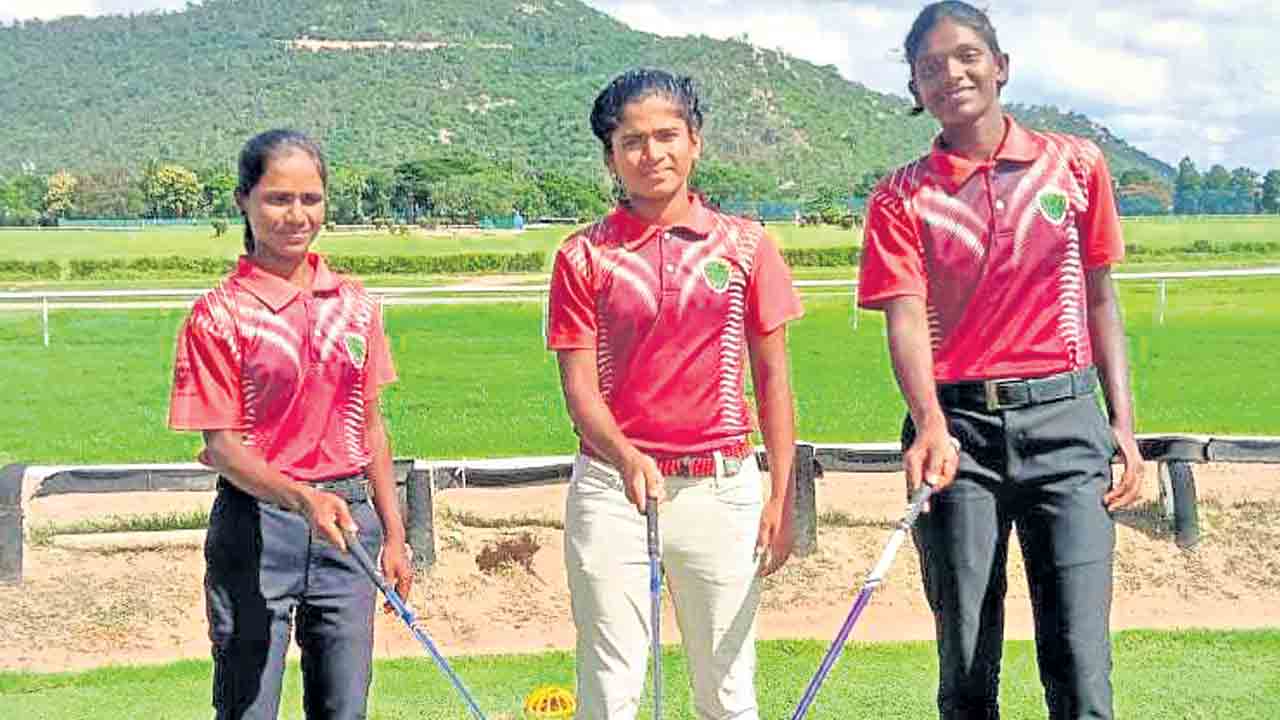 మెరిసిన గురుకుల గోల్ఫర్లు