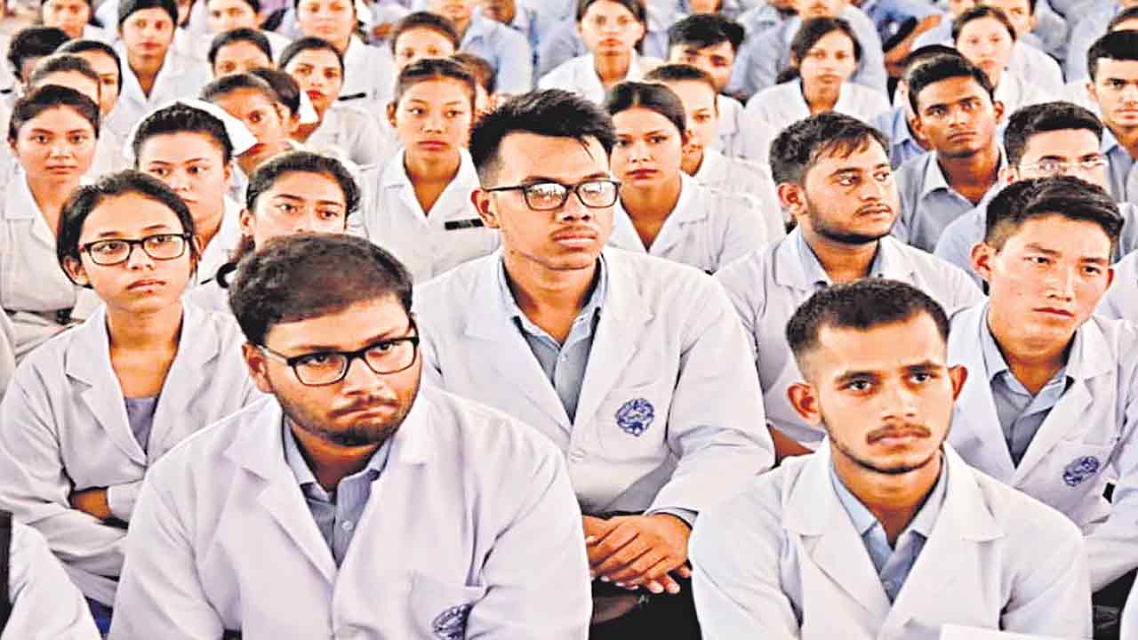 నీట్‌ మెరిట్‌ లిస్టు నిబంధనల సవరణ