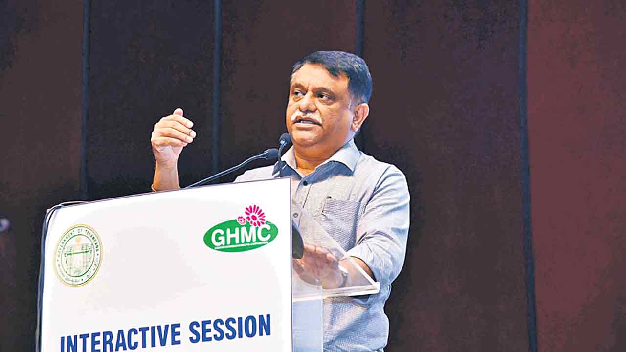 48 గంటల్లోపే ఫిర్యాదులు పరిష్కరించాలి