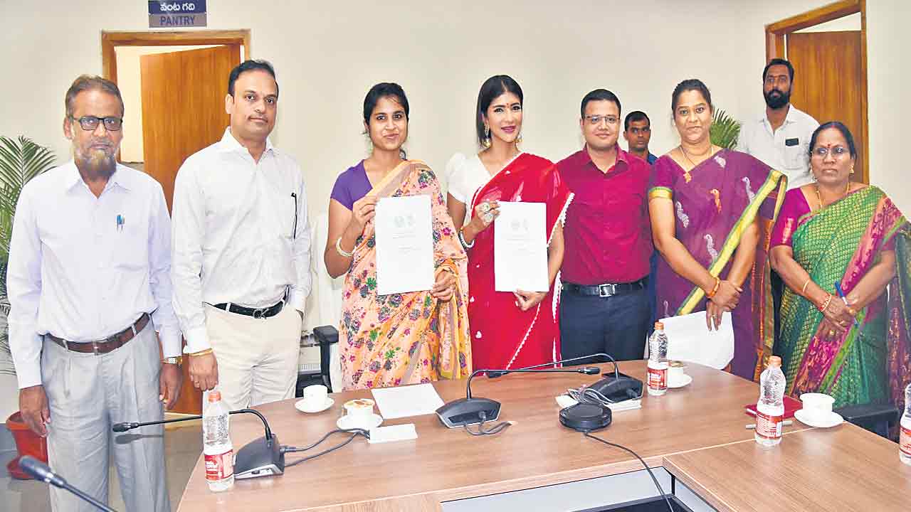 ఉత్తమ విద్యాబోధనకు ‘టీచ్‌ ఫర్‌ ఛేంజ్‌’