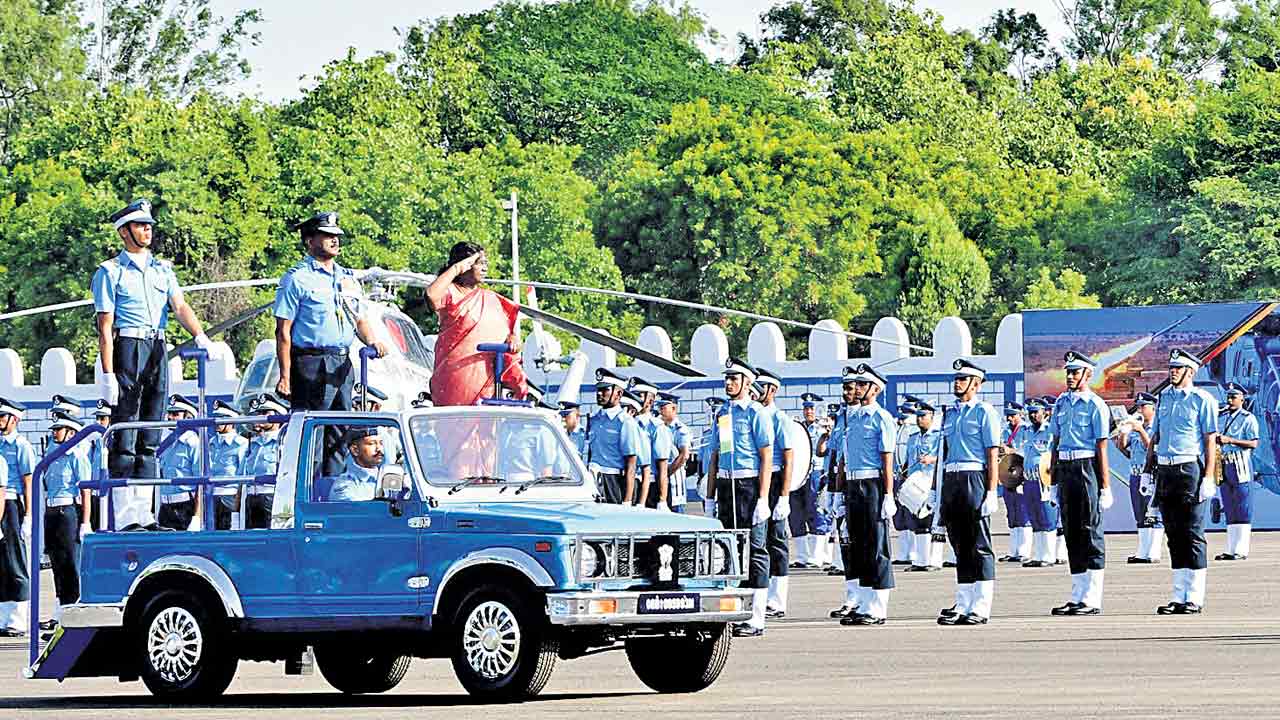 సవాళ్లకు సిద్ధంగా ఉండాలి