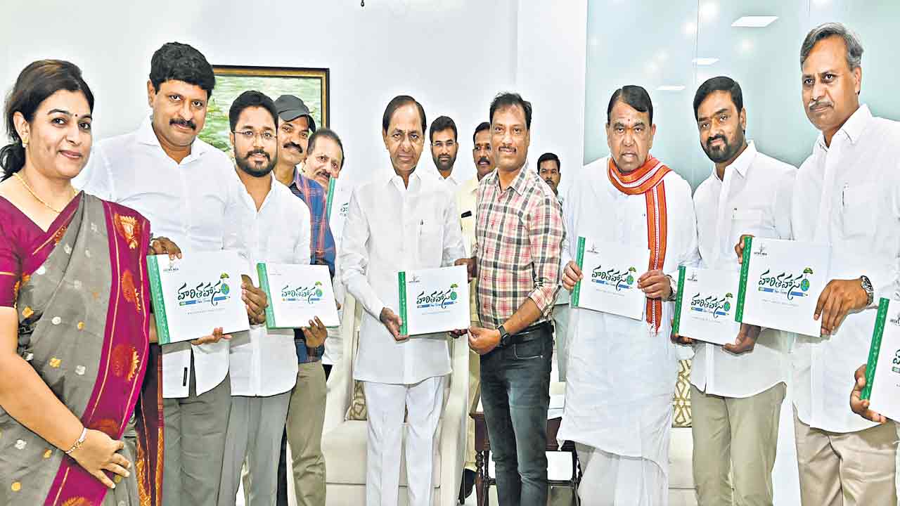పర్యావరణ సృ్పహ కలిగించేలా హరితహాసం