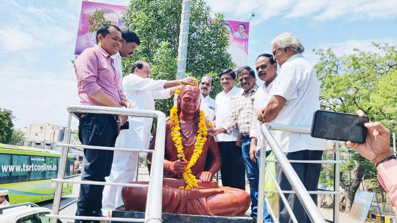 సాహితీ రంగానికి ప్రభుత్వం పెద్దపీట