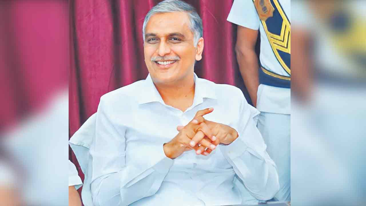 Minister Harish rao |  తెలంగాణ జలవిజయం.. నాడు తడారిన నేలలు.. నేడు గోదారి పరవళ్లు: మంత్రి హరీశ్‌రావు