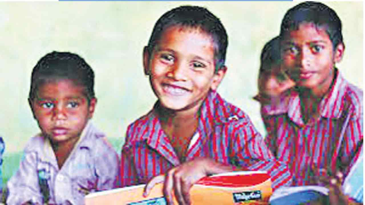 అడవి బిడ్డలకు అత్యుత్తమ విద్య