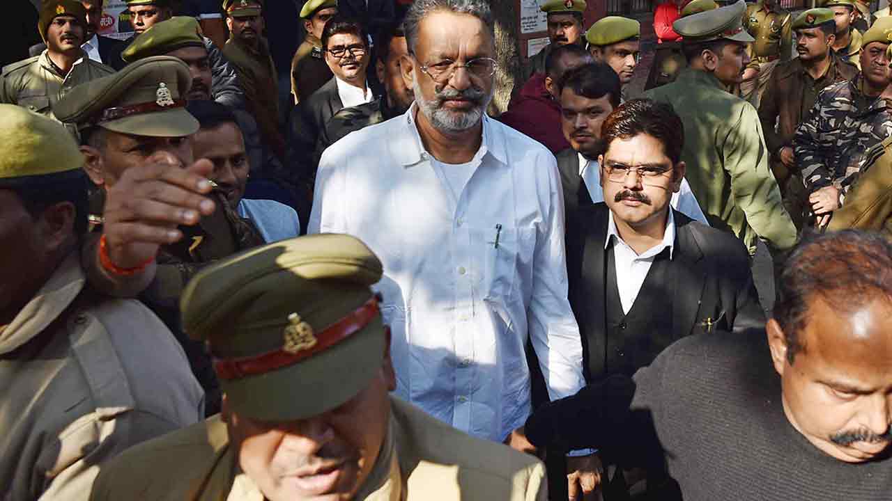 గ్యాంగ్‌స్టర్‌ అన్సారీకి యావజ్జీవ శిక్ష