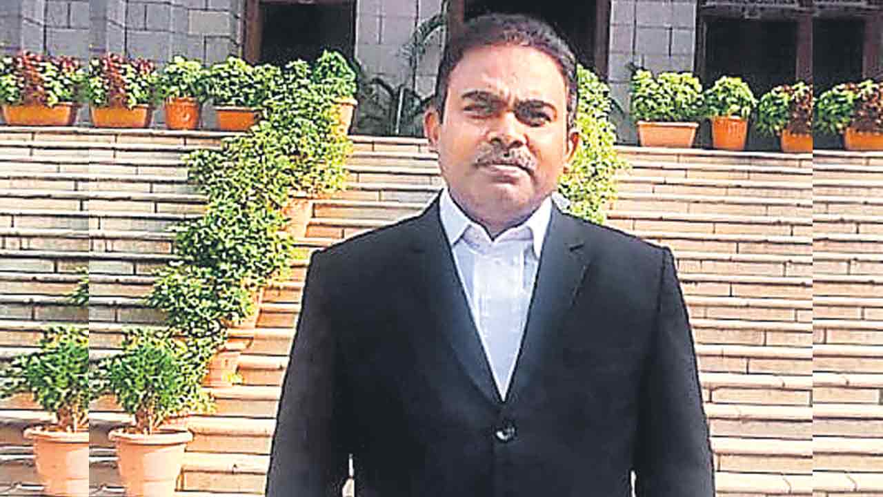 Telangana | 41 ఏండ్ల వయసులో 8వ డిగ్రీ.. ఈసెట్‌లో స్టేట్‌ ఫస్ట్‌ర్యాంకర్‌