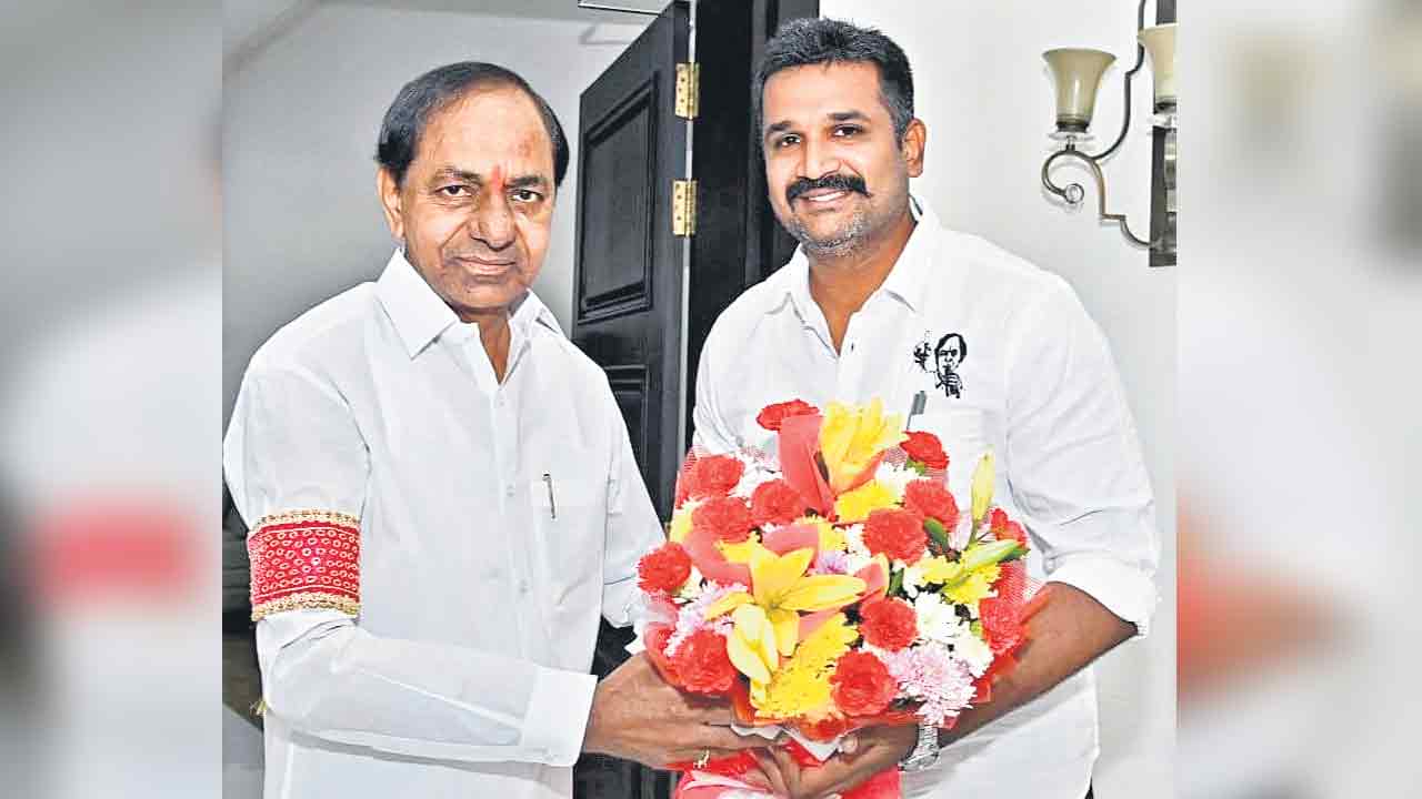 క్రిశాంక్‌కు సీఎం కేసీఆర్‌ శుభాకాంక్షలు