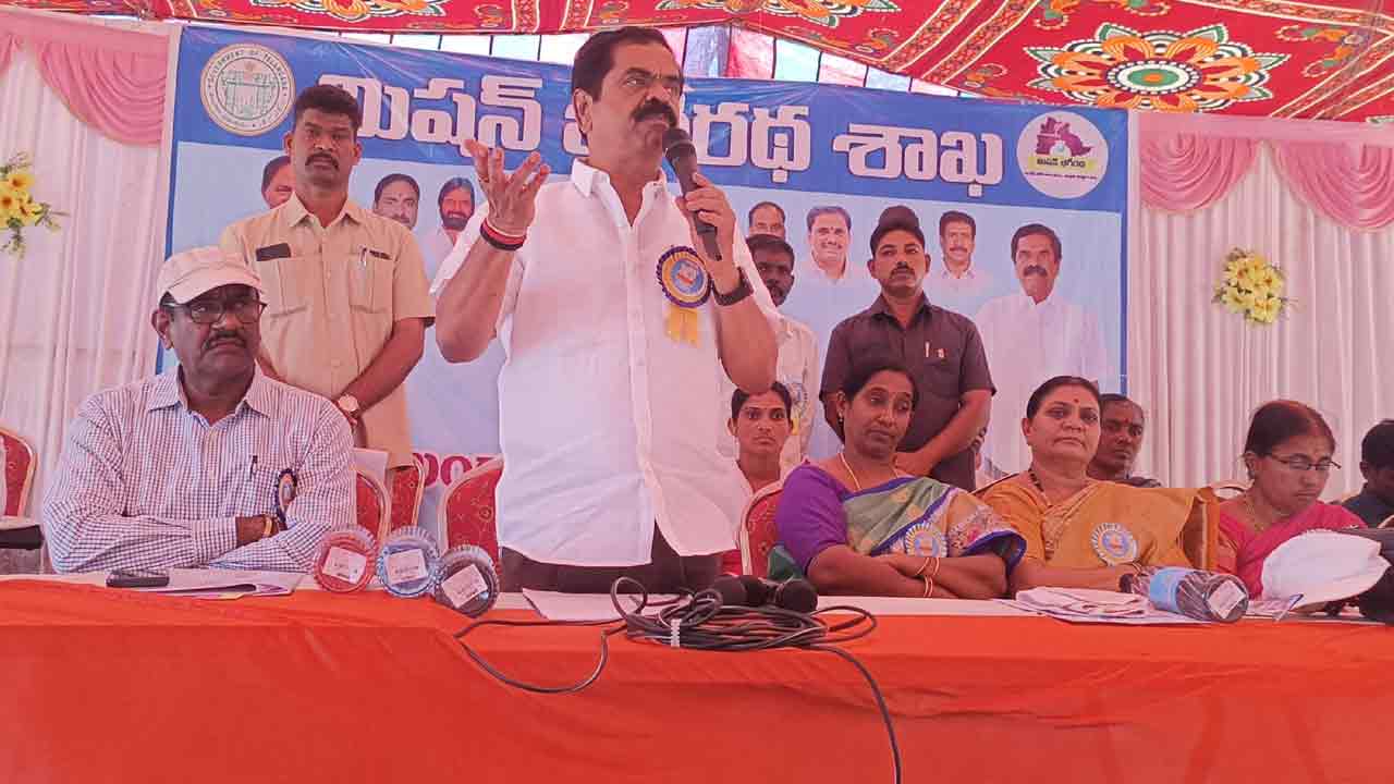 నీటి కష్టాలను తీర్చిన ముఖ్యమంత్రి కేసీఆర్‌