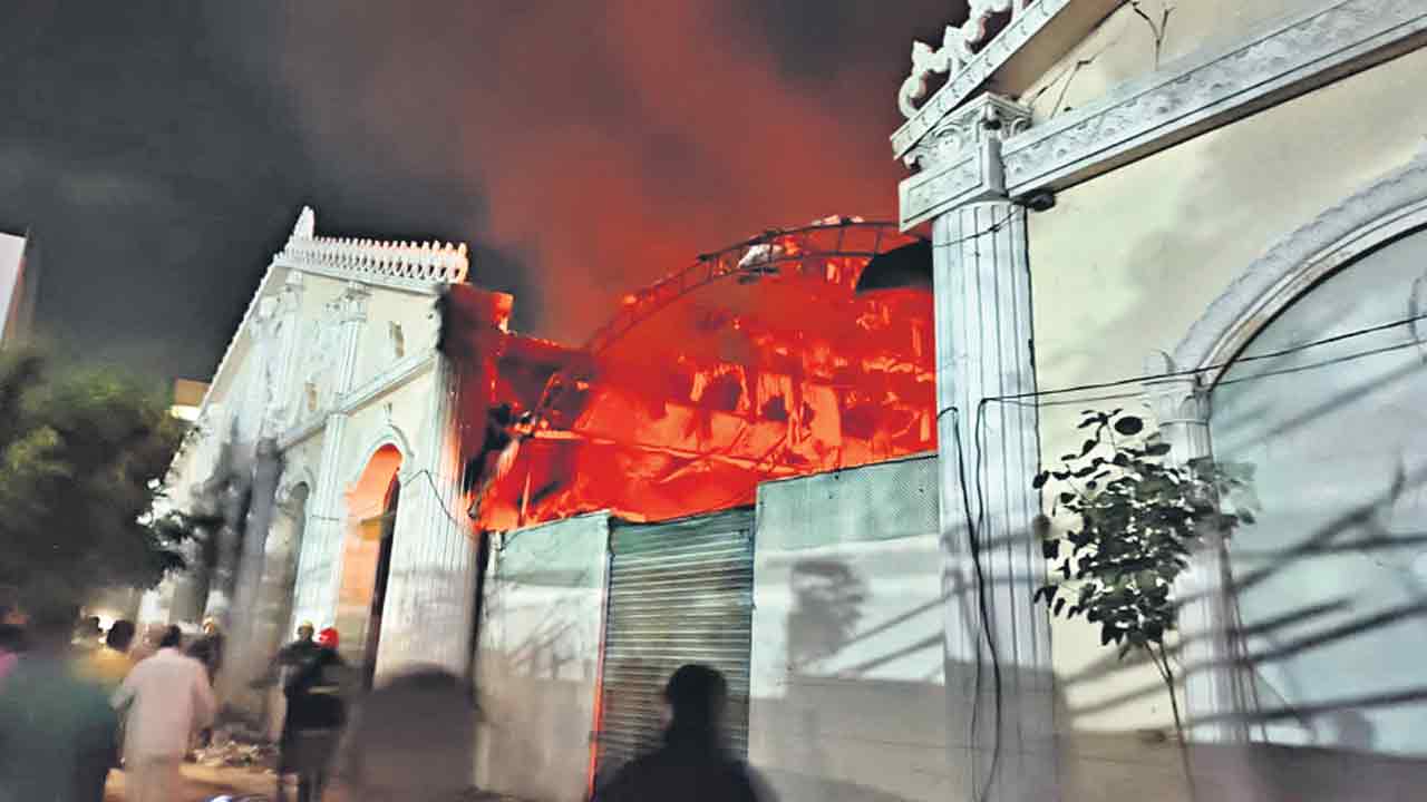 రూ.6 కోట్ల ఆస్తి నష్టం