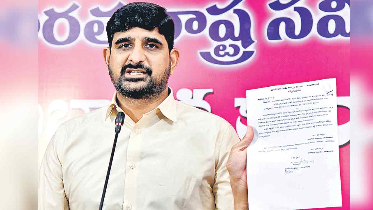 ఈటలవే హత్యా రాజకీయాలు