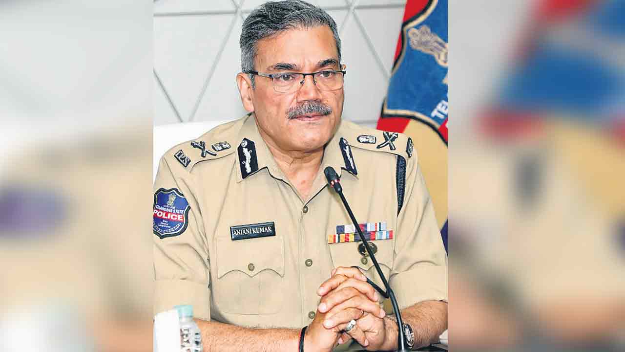 రాష్ట్రంలో తగ్గిన నేరాలు