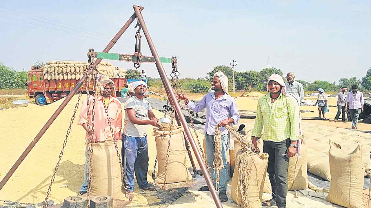 ఒక్కరోజే 3000 కోట్లు