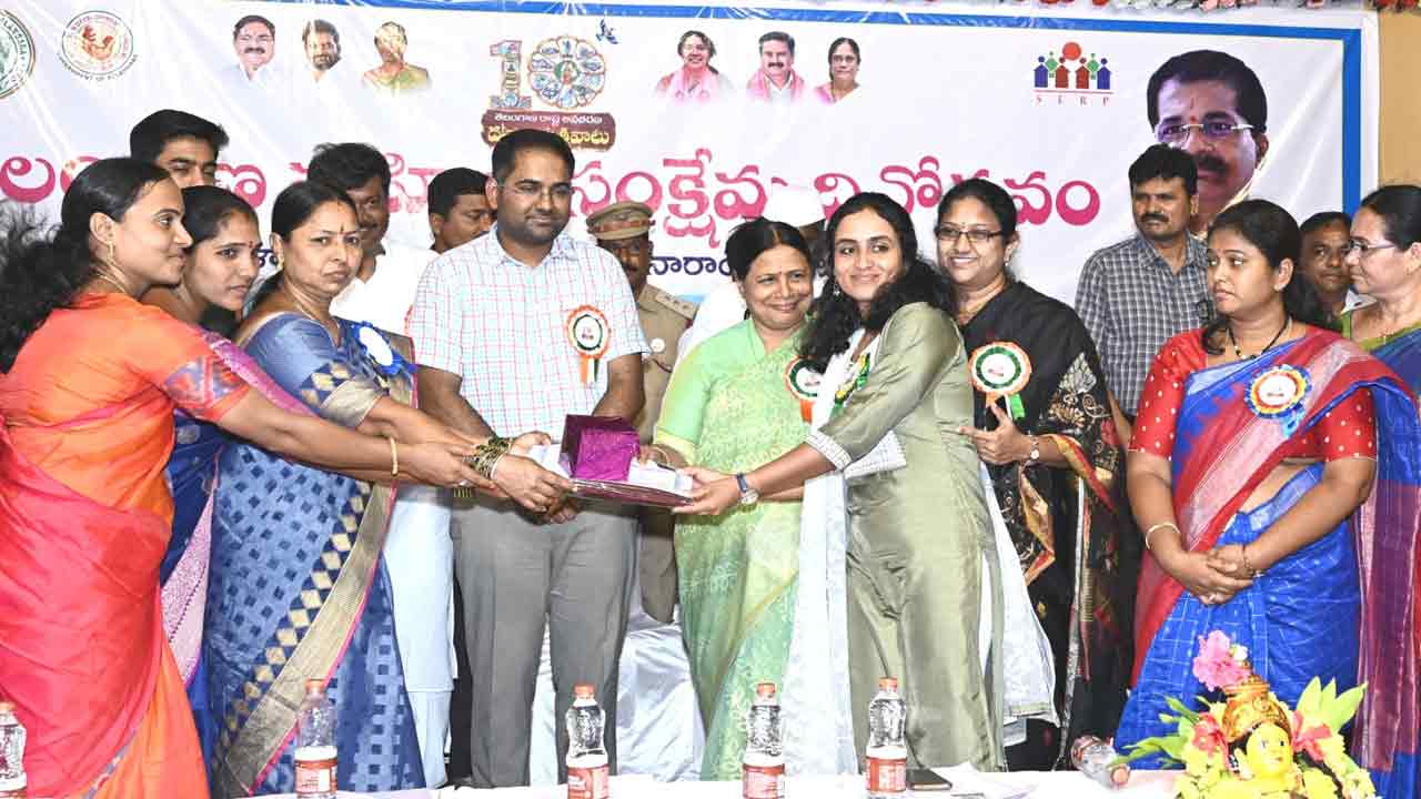 వనిత విద్యకు పెద్దపీట