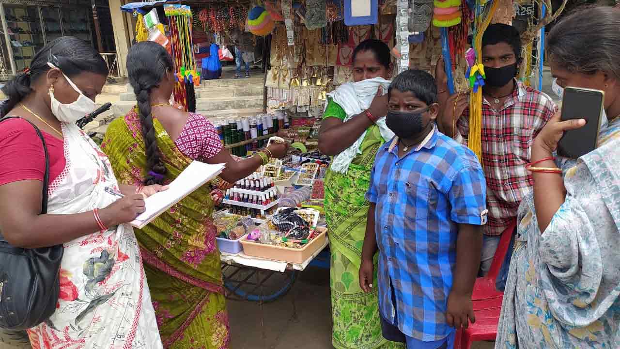 వీధి వ్యాపారులకు ఊతం