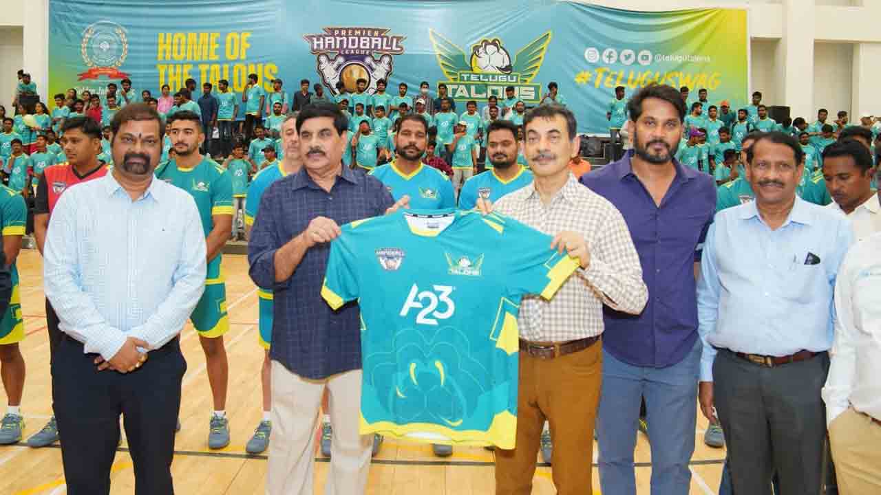 తెలుగు టాలన్స్‌ జెర్సీ ఆవిష్కరణ