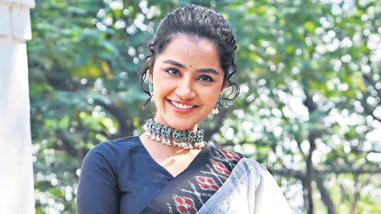 Anupama | పాటల పారవశ్యంలో..