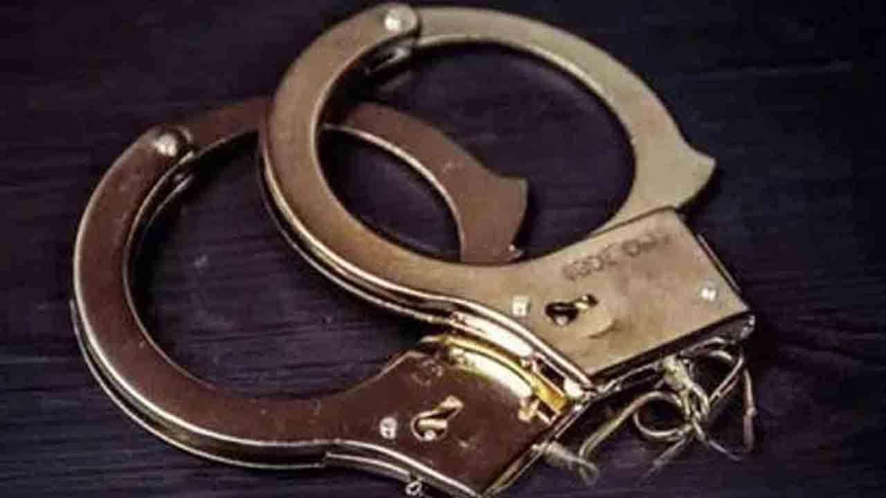 Crime News | నర్సుపై లైంగిక దాడి కేసులో డాక్టర్ అరెస్ట్