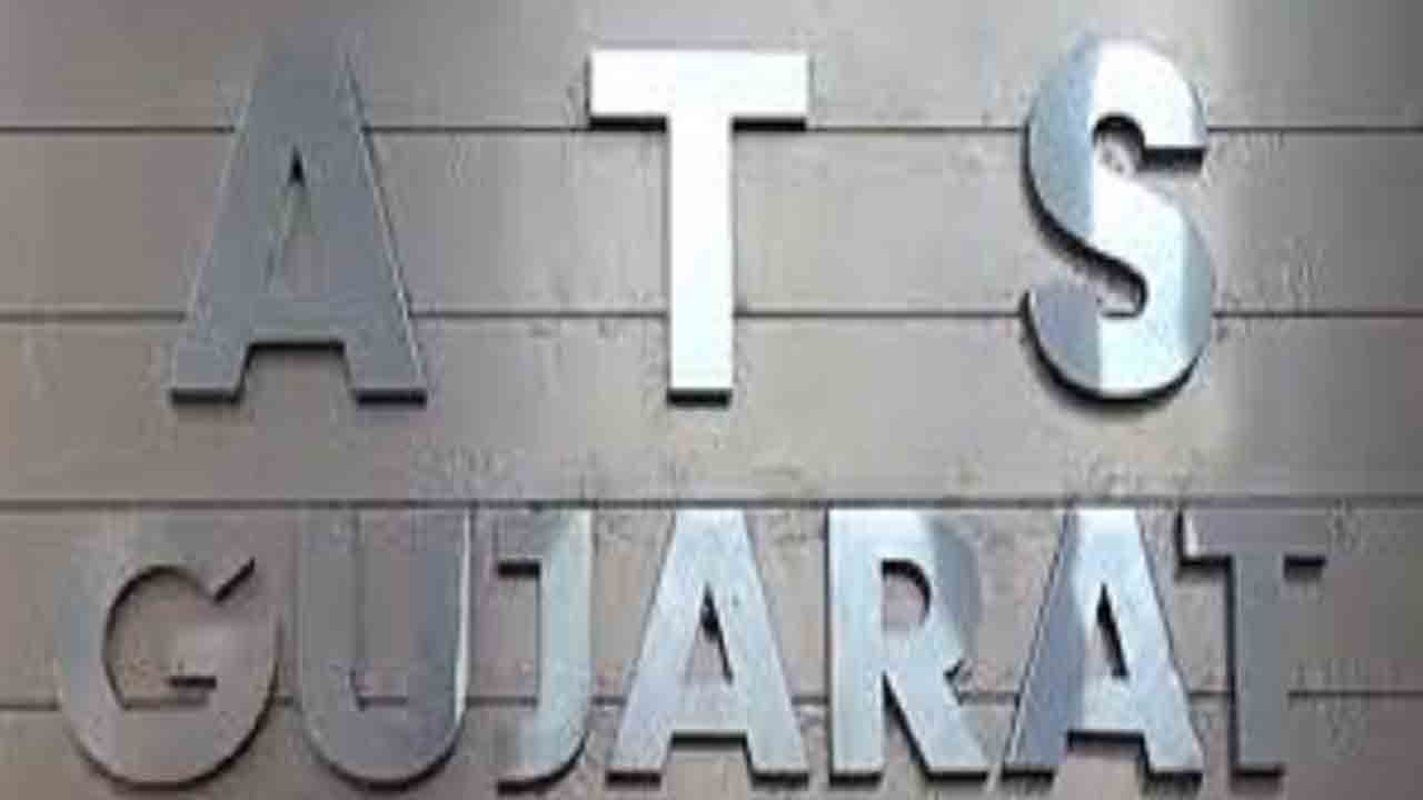 ఇద్దరు ఐఎస్‌కేపీ సానుభూతిపరుల అరెస్ట్‌