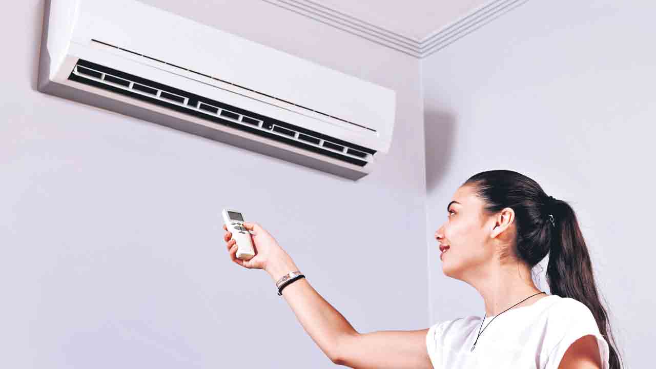 నిద్రపోనివ్వని కేంద్రం