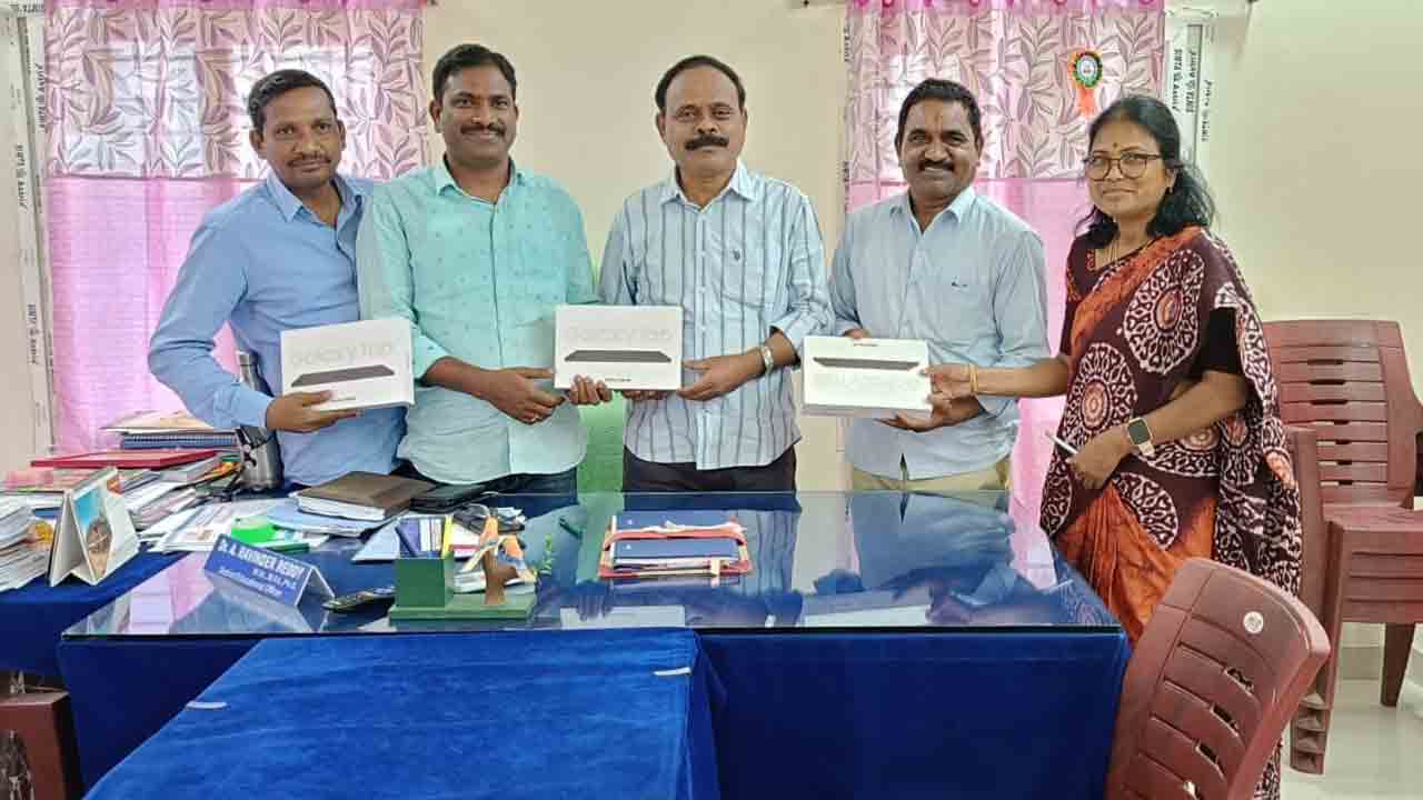 సాంకేతిక సాయం… సమాచారం నిక్షిప్తం