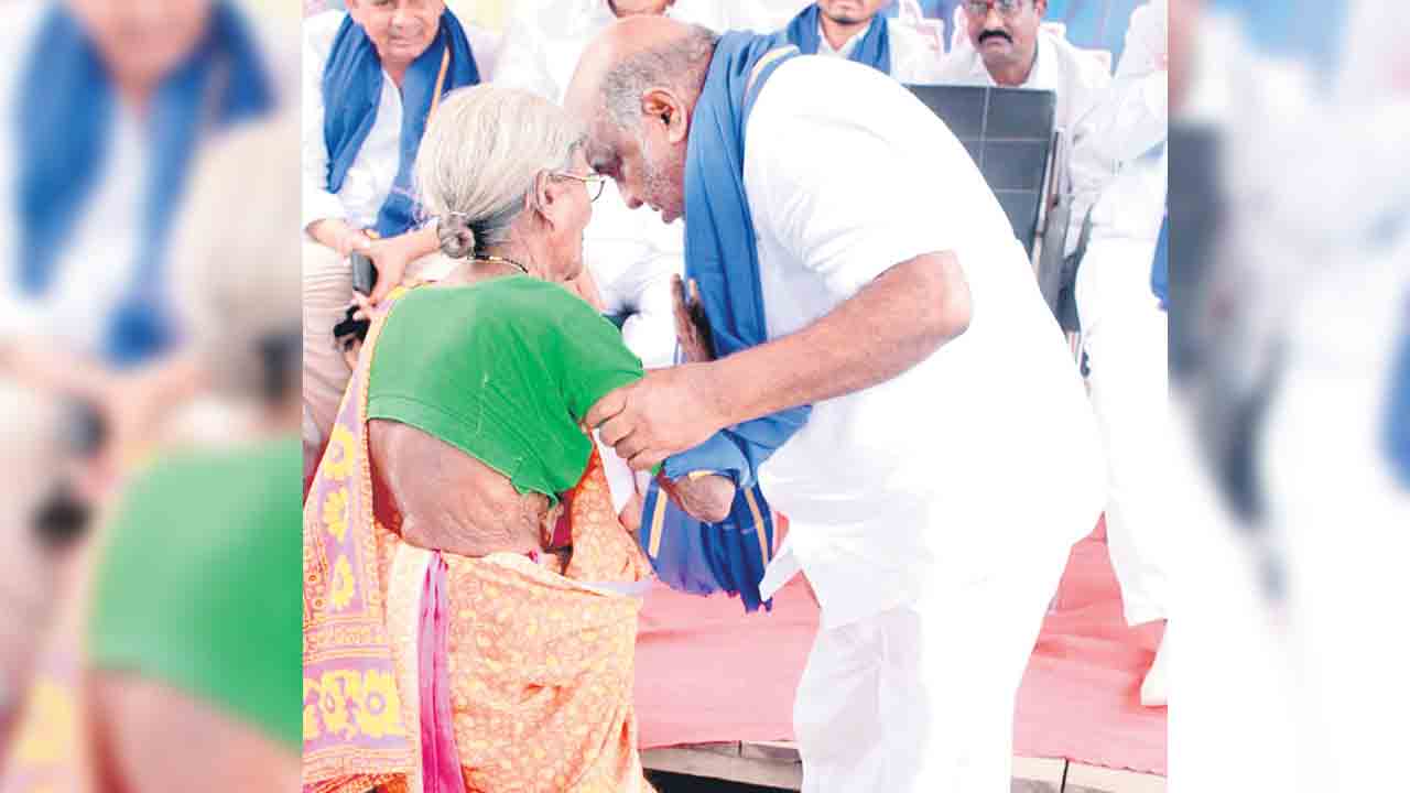 అంబేద్కర్‌ ఆశయ సాధనకు కృషి